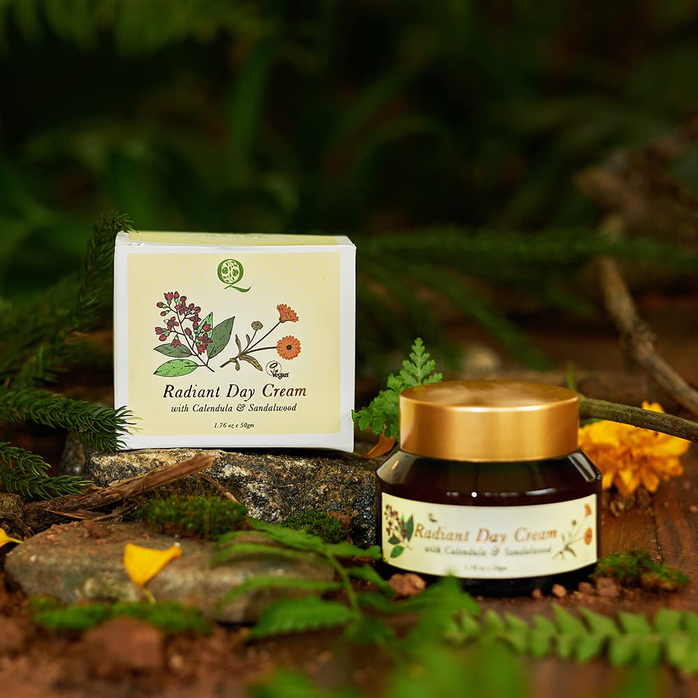 Protect your skin from the harsh elements during the day with our Radiant Day Cream. A deeply hydrating and protecting cream with soft, melting texture. It  offers the healing and rejuvenating care of calendula, sandalwood, and liquorice extracts. Rice bran oil, olive oil and cocoa butter in the day cream keep skin soft and moisturised.